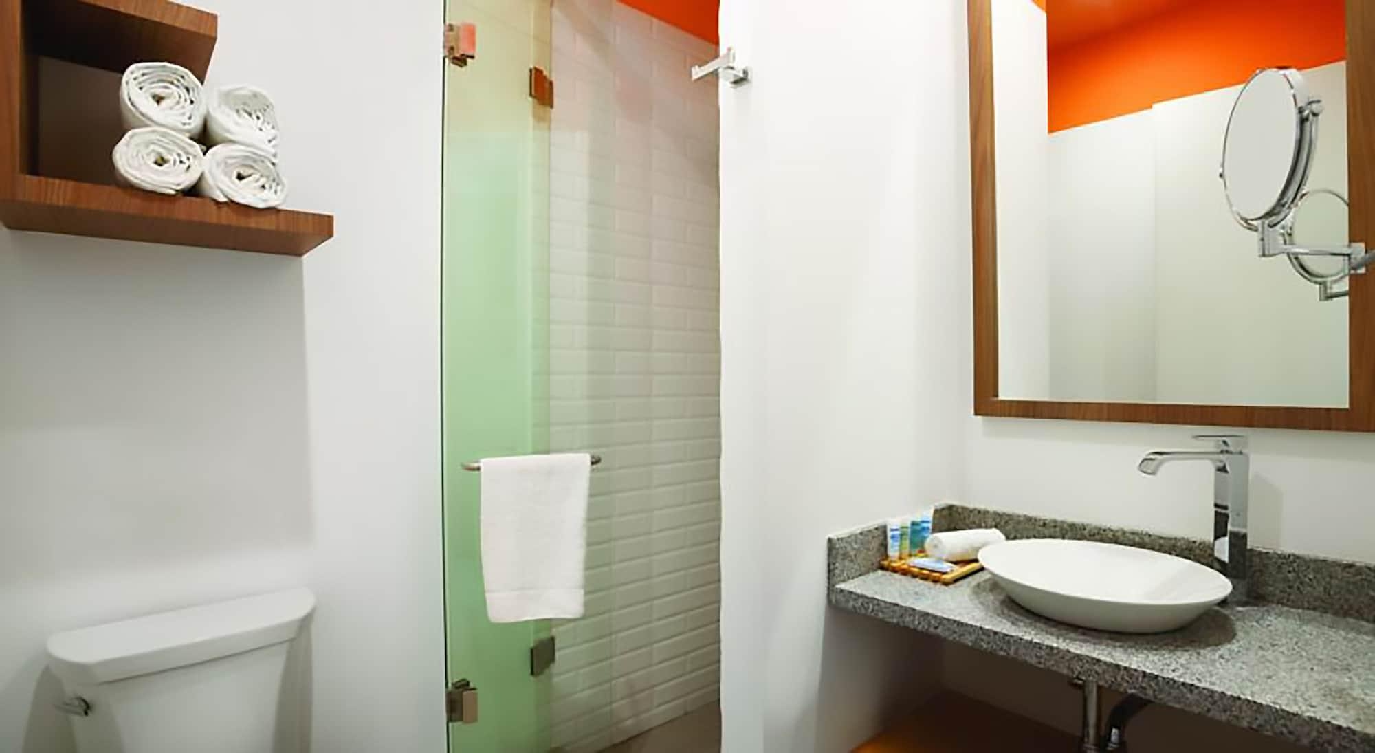 Tryp By Wyndham World Trade Center Area Hotel