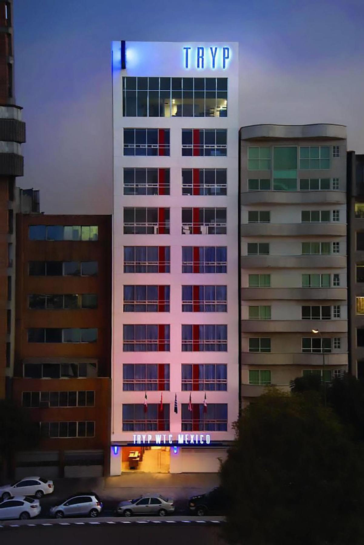 Tryp By Wyndham World Trade Center Area Hotel 4*