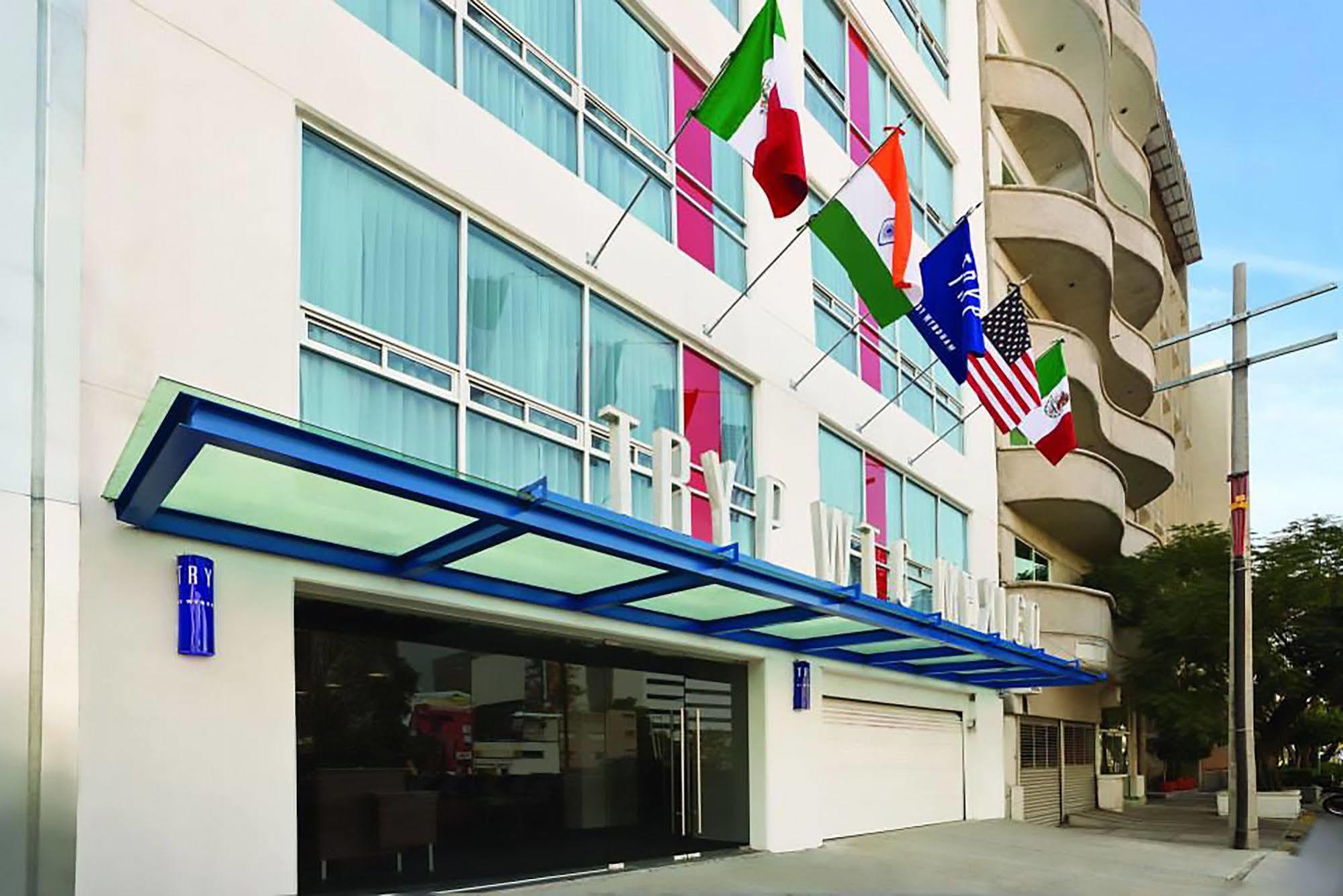 Tryp By Wyndham World Trade Center Area Hotel