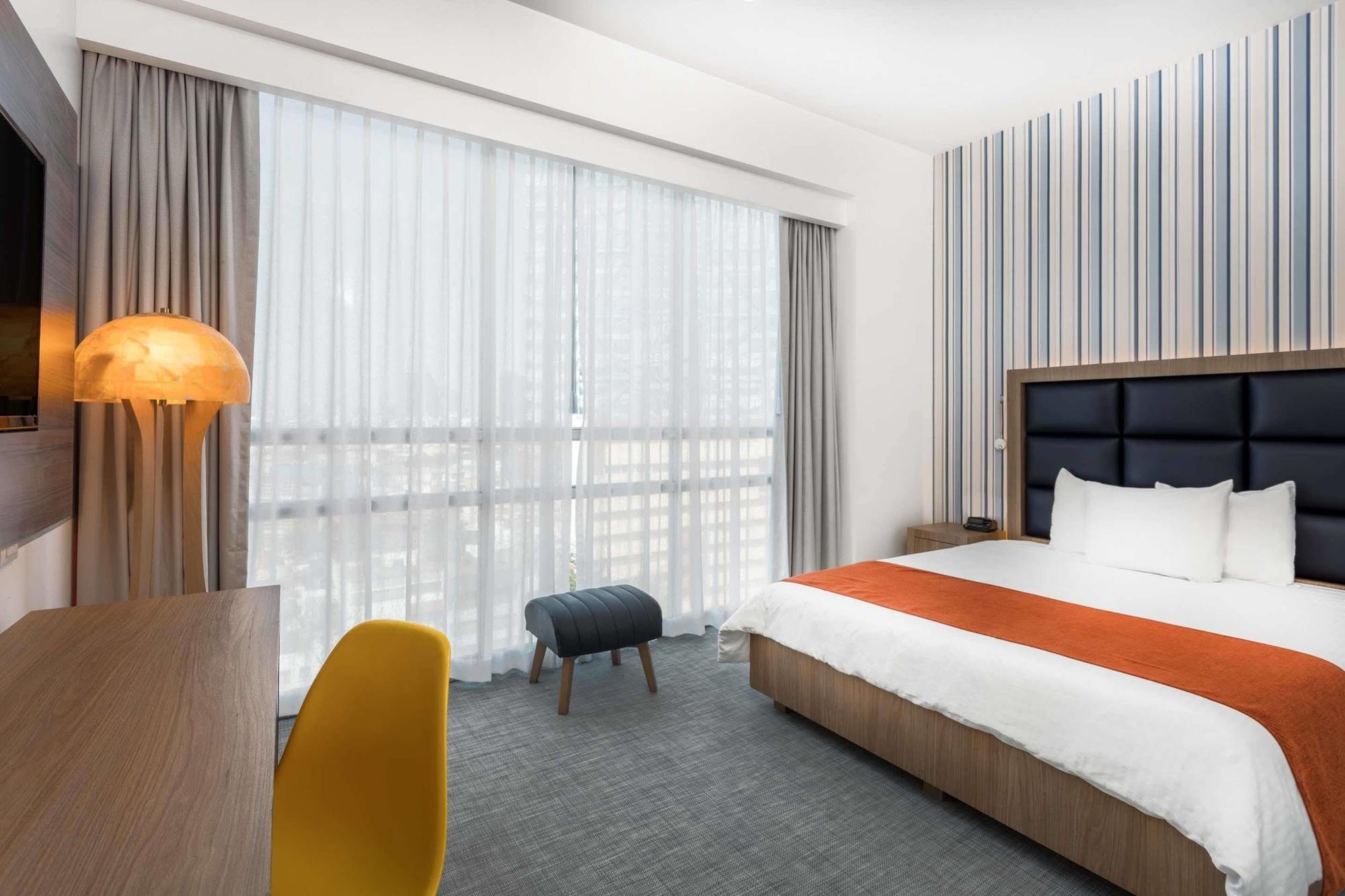 Tryp By Wyndham World Trade Center Area 4*