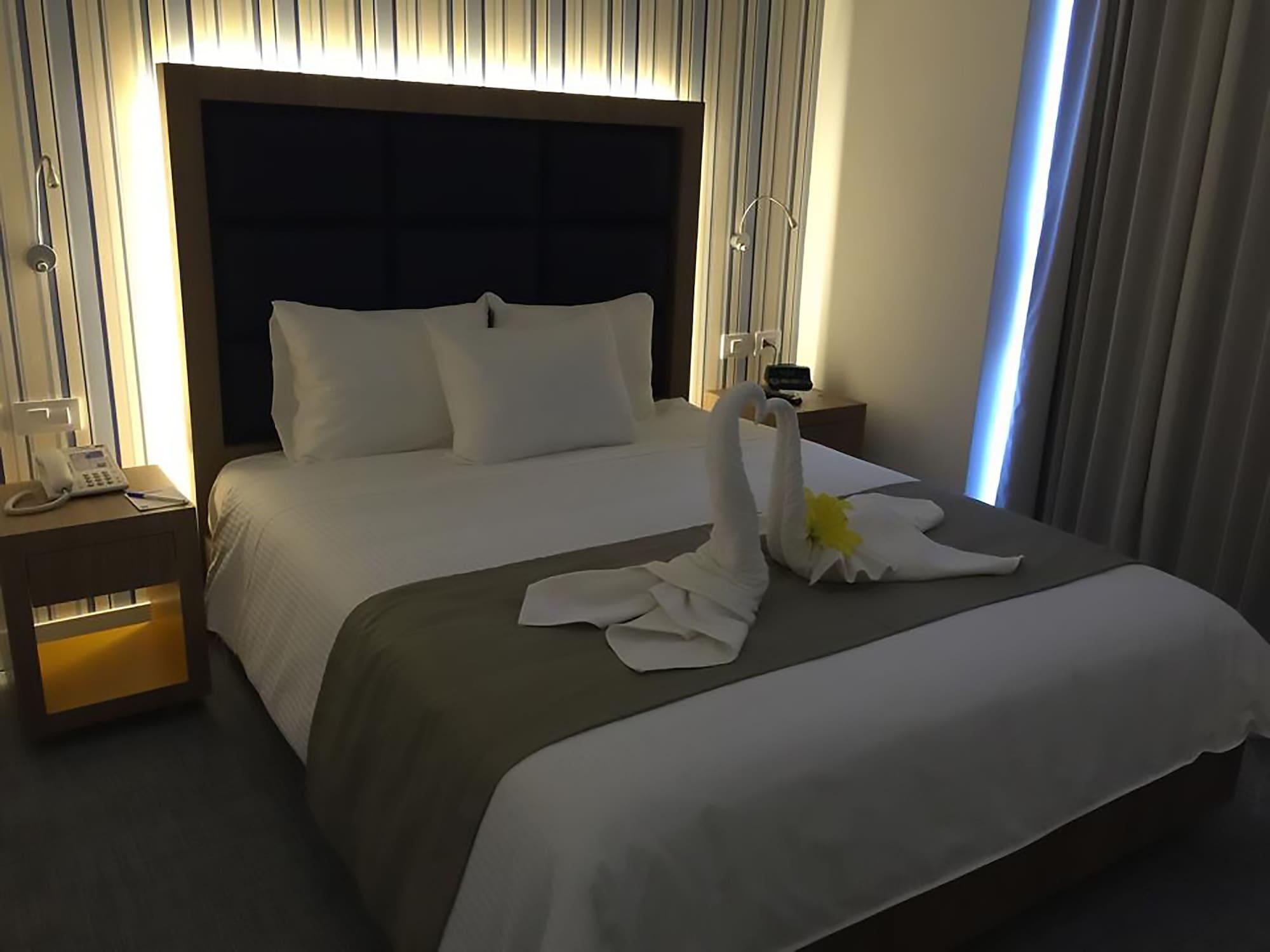 Tryp By Wyndham World Trade Center Area Hotel 4*